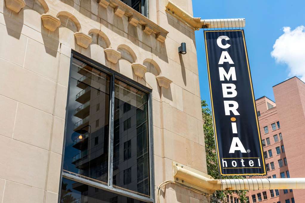 Cambria Hotel Houston Downtown Convention Center Extérieur photo